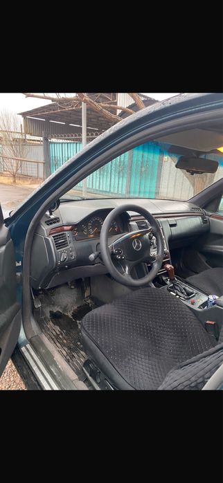 Срочно продается Mercedes W210