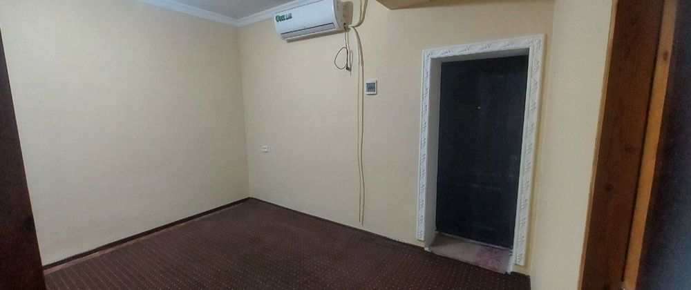 5-mik tomonda 2 xonali uy sotiladi