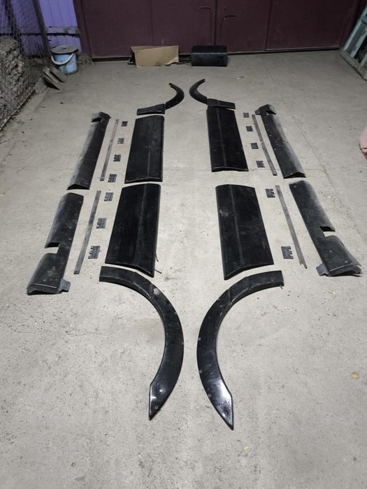 Широкий молдинг Passat B3