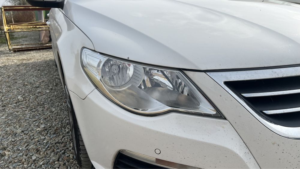 Faruri VW Passat CC