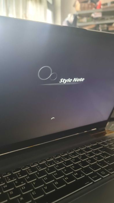 Clevo 17.3 144hz / i7 11800h / rtx 3060