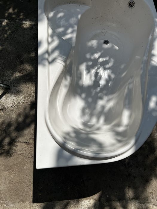 Cada de colt din fibra de sticla