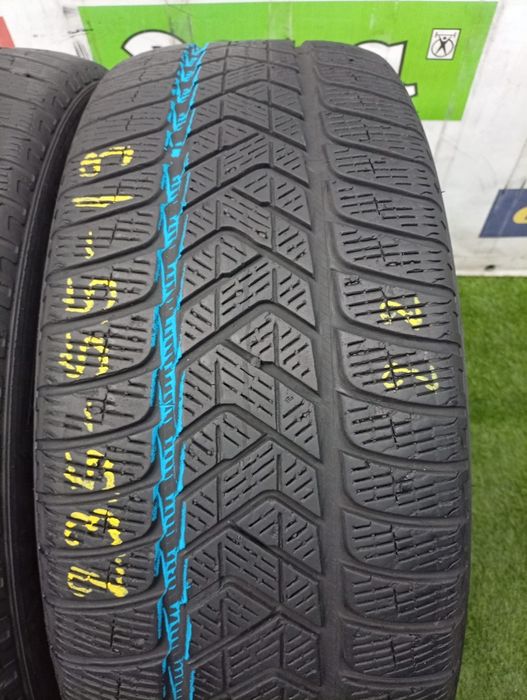 235 55 19 Pirelli
