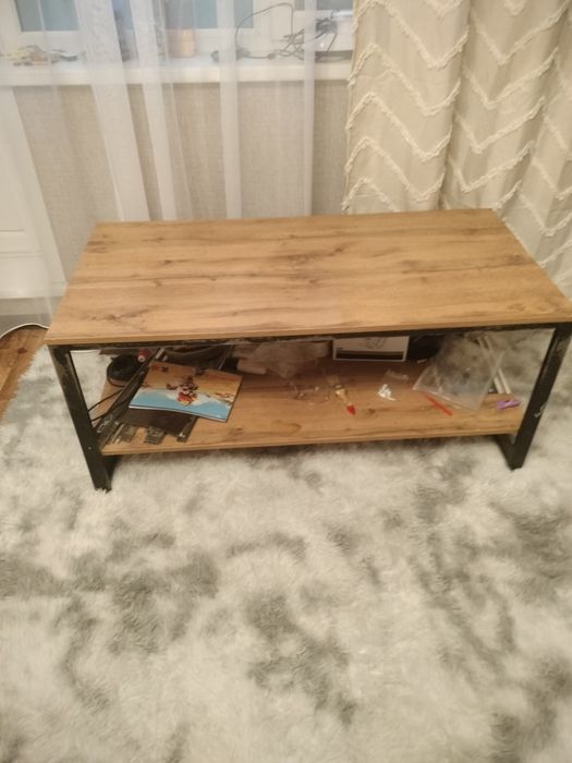 Журнальный столик