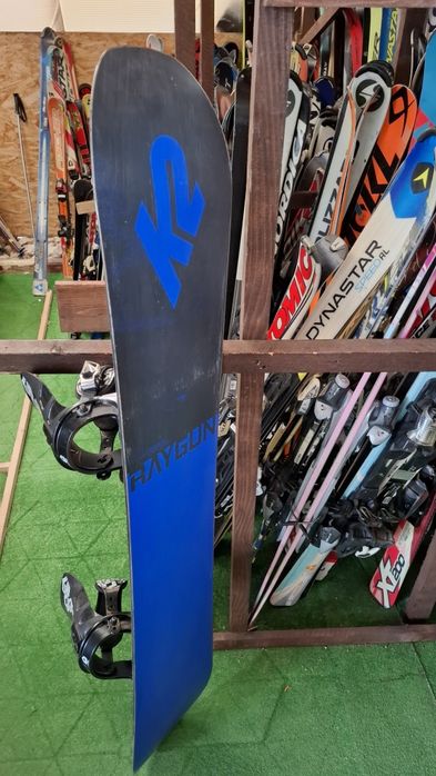 Placa snowboard K2 153 cm cu legaturi
