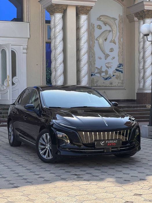 Продается в рассрочку Hongqi E-QM 5