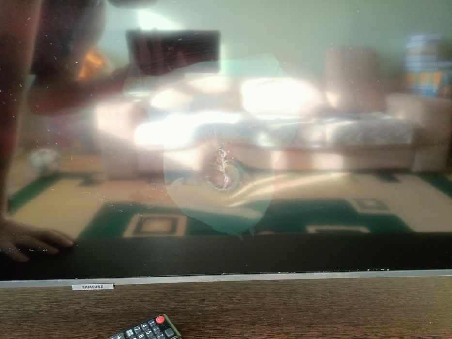 Телевизор на запчасти