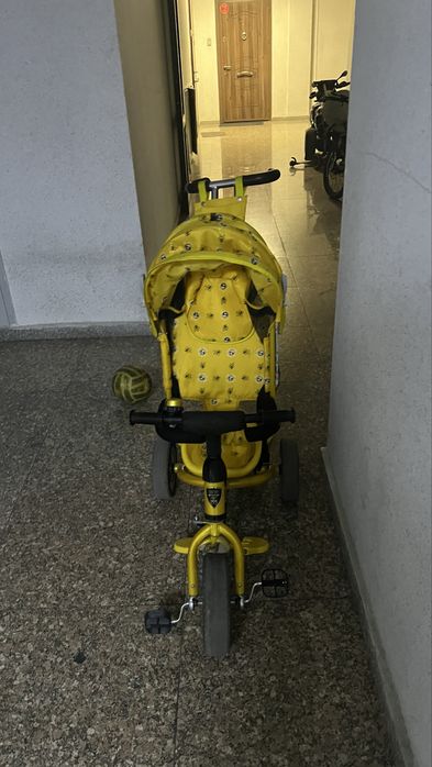 Детский трехколесный велосипед