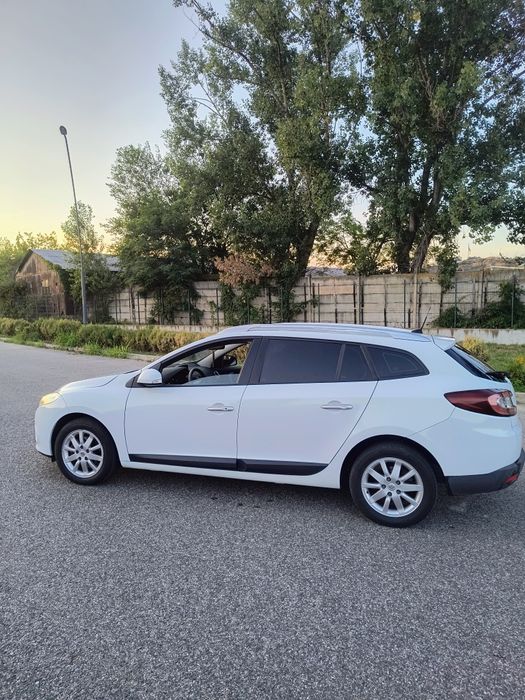 Renault Megane III Estate 1.9 dCi 131 CP | Keyless | Euro 5 | Navi | Piele