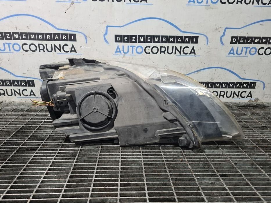 Far Stanga AUDI Q7 2005 - 2009 SUV 4 Usi (1214) Xenon