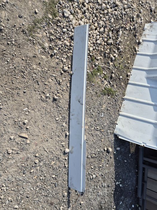 Декоративна Лайсна на Плъзгаща врата на  VW Т5 2009- 2016г