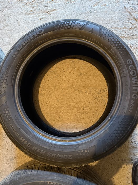 Продавам летни гуми Kumho Ecowing ES31 205/55/16