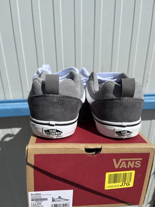Vans Knu Skool номер 38.5