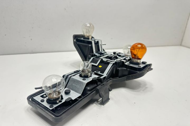 Soclu dreapta 1t0945258d Volkswagen VW Touran prima generatie