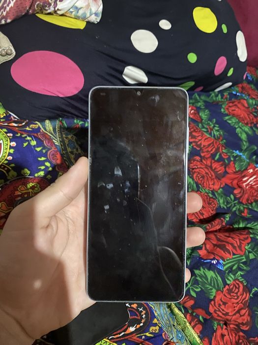 Самсунг А06 в хорошем состаяний