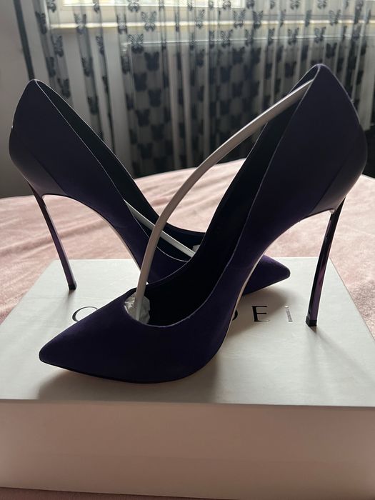 Pantofi CASADEI din piele, nepurtati.