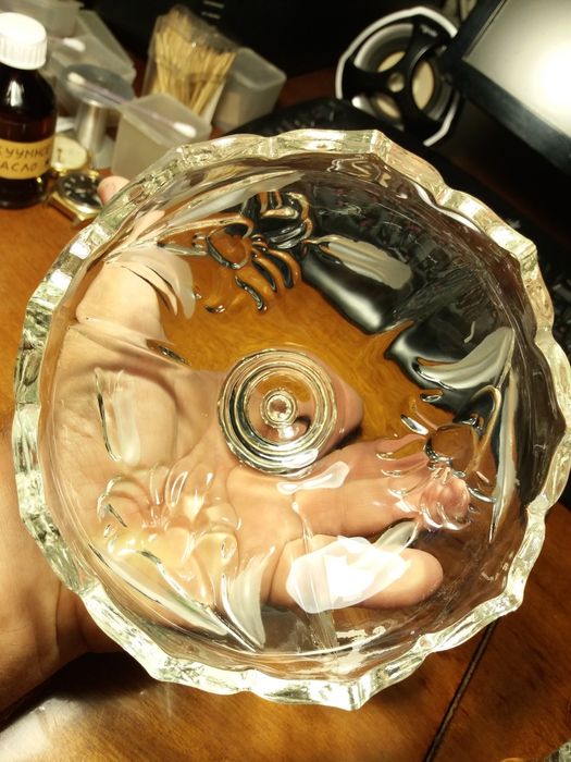 Хрустальная ваза-конфетница.