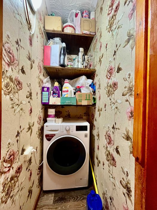 4-комнатная на 8 мкрн 4 кольцо ][