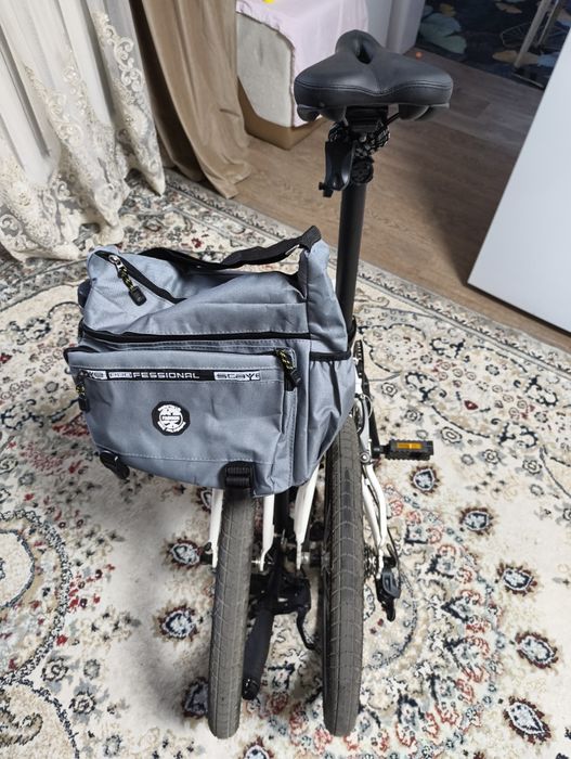 Складной велосипед Dahon.
