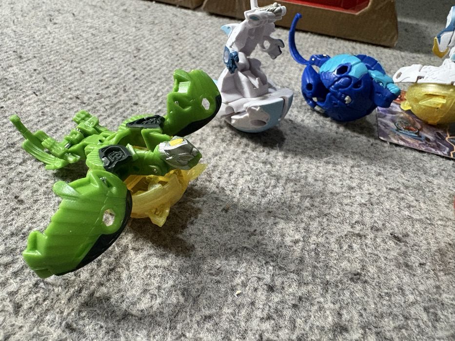 Бакуган комплект