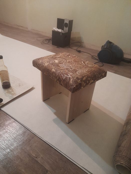 Продам новые пуфики