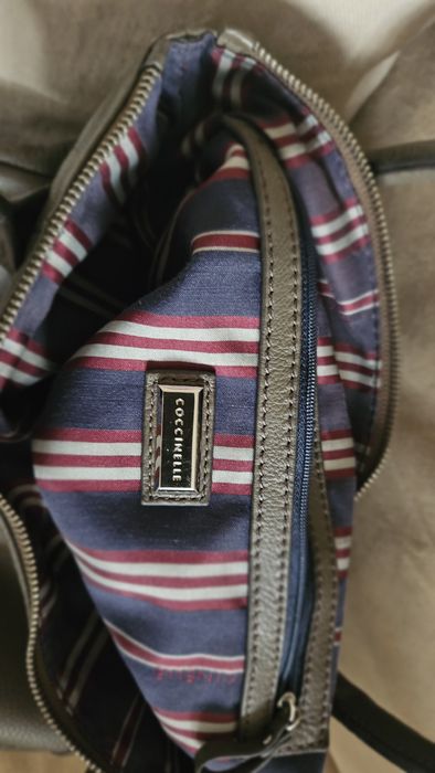 COCCINELLE естествена кожа