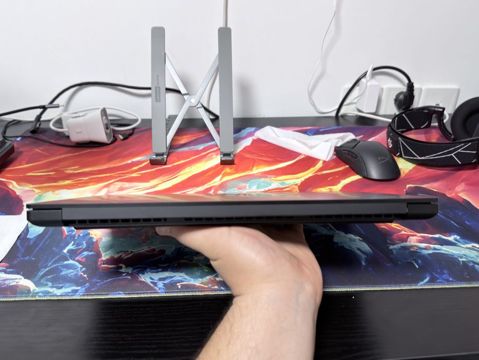 Продам свой ноутбук Razer blade 14 4070/8gb 32gb/1tb очень сильный !
