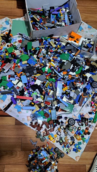 Лего.Почти новое.