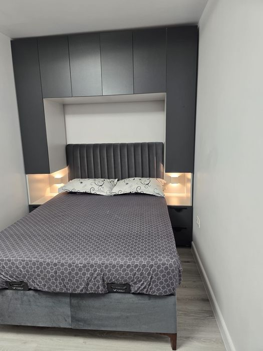 Inchiriez garaoniera