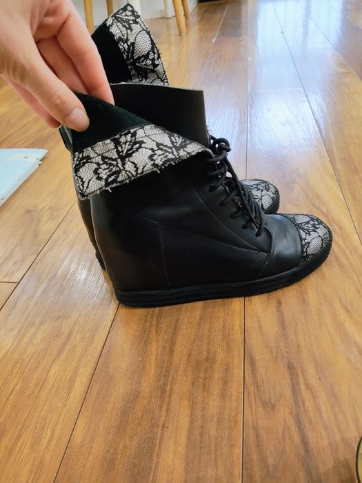 Боти естествен кожа