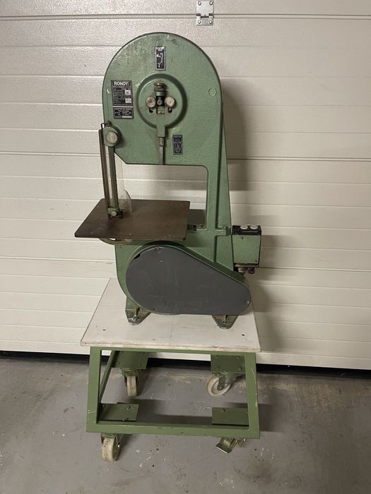 Banzic Fierastrau vertical panglica Rondy