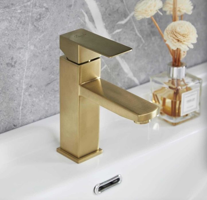 Златен Смесител за мивка Неръждаема стомана