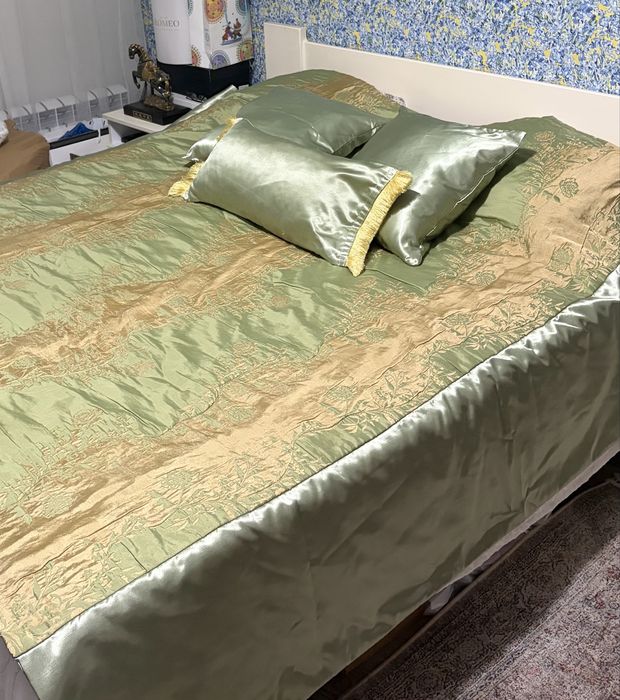 Покрывало на кровать с 3 подушками