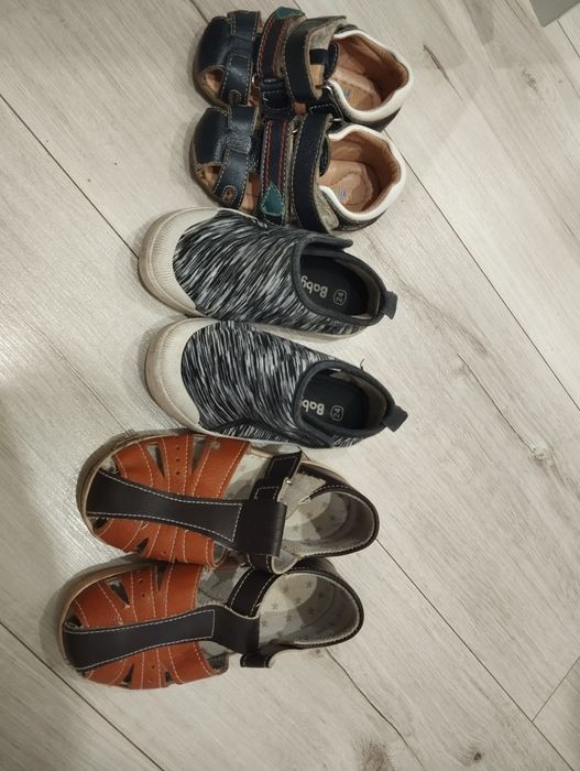 Отдам даром детская обувь