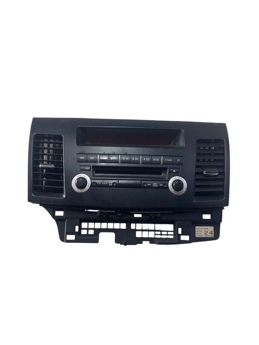 Consola Centrala Radio + Grile Ventilatie Mitsubishi Lancer Saloon Cy/