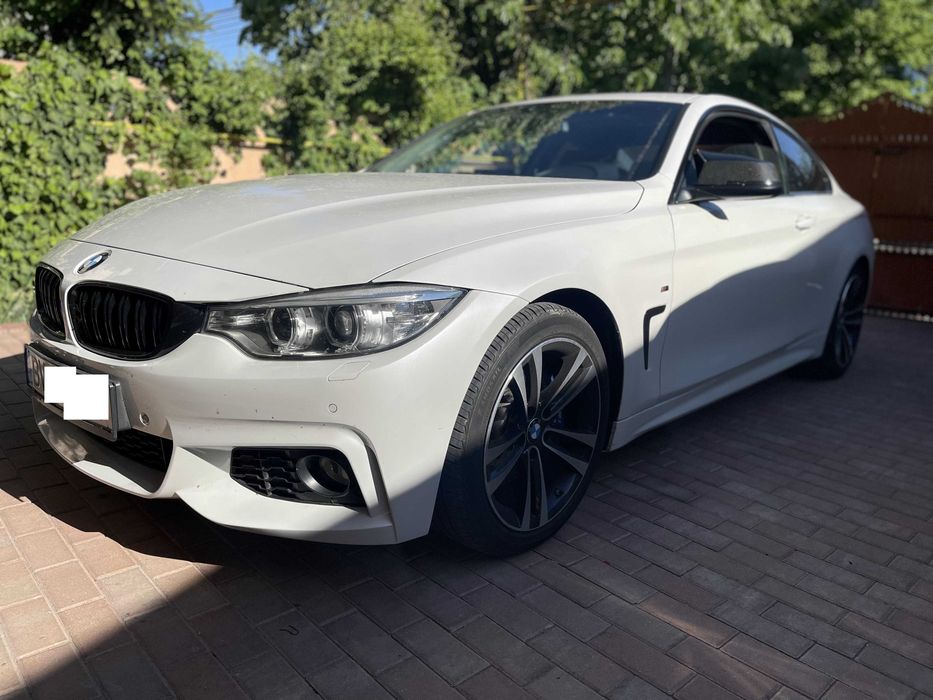 Prelungire Bara Fata BMW Seria 4 F32 F33 F36(2013-03.2019)Negru Lucios