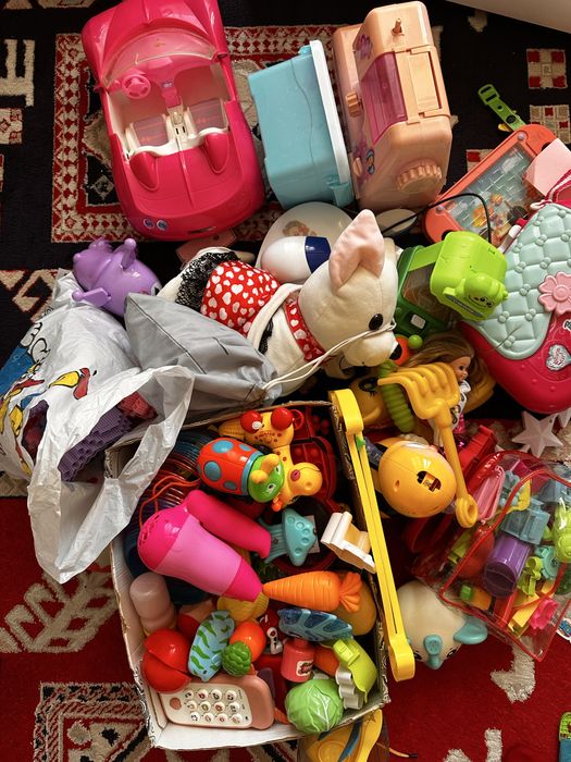 Отдам детские игрушки