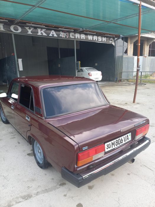 Vaz 2107 сотилади