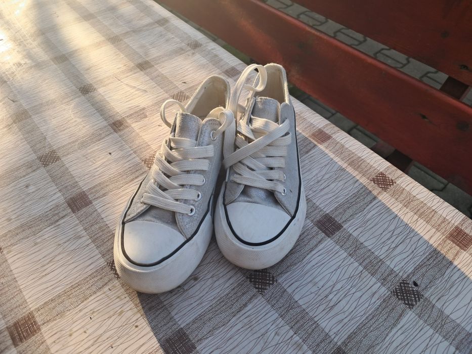 Tenis fete marimea 32