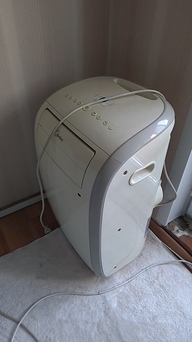 Напольный кондиционер Midea