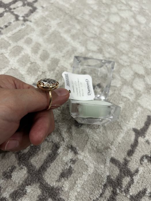 Продам золотое кольцо