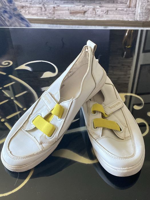 Кроссовки в хорошем качестве