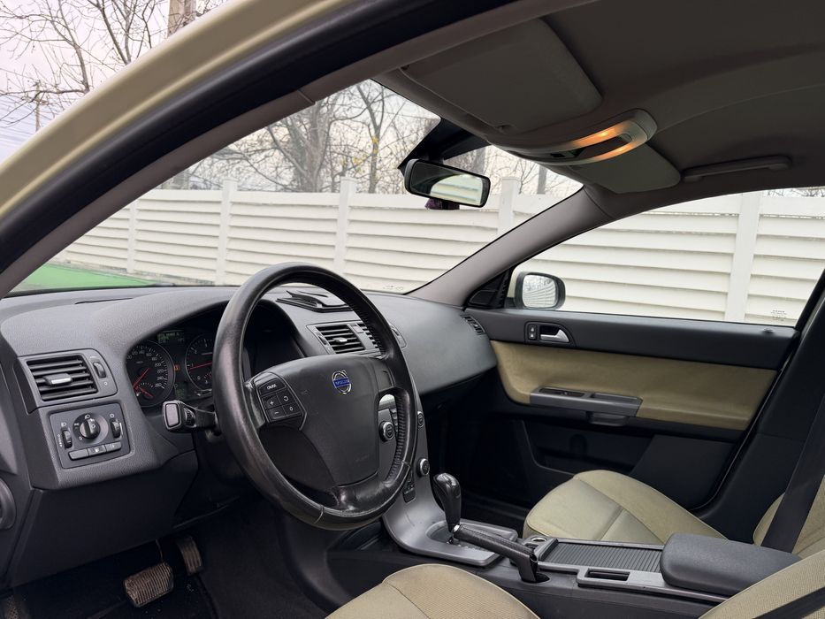 Volvo S40  2,0 Diesel Automat  2009
