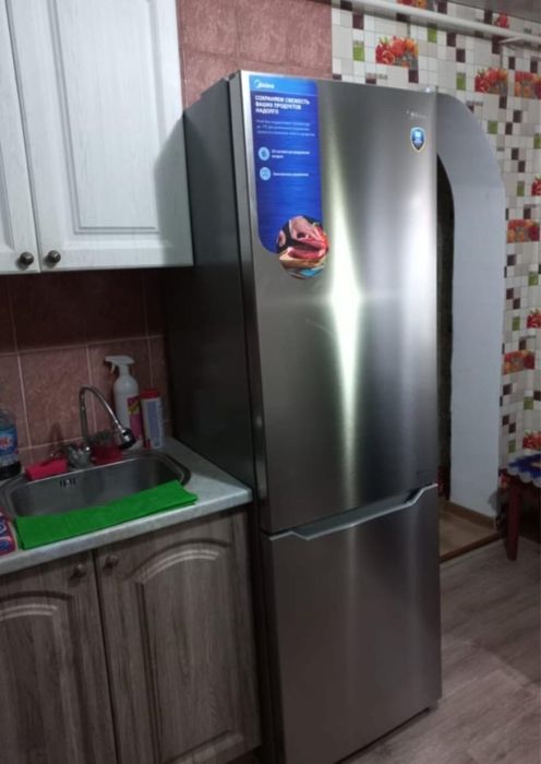 Холодильник сатылады