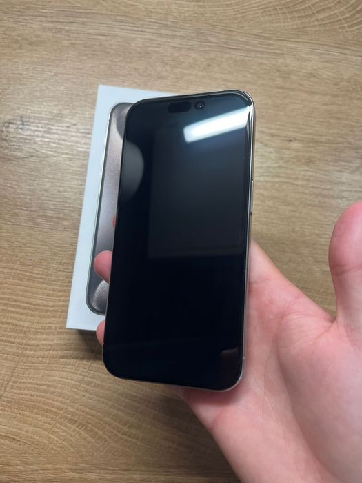 iPhone 15 Pro Natural Titanium