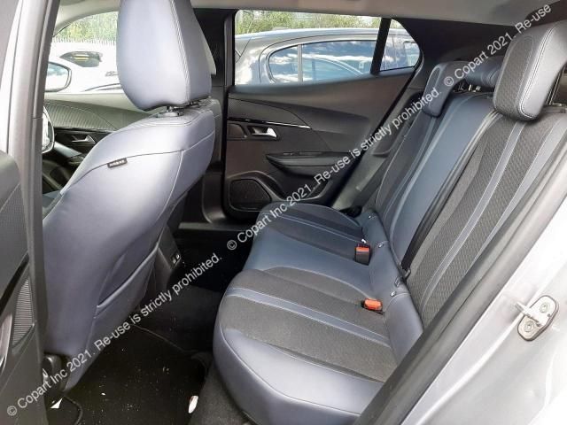Dezmembrez Peugeot 2008 2 [2019 - 2020]