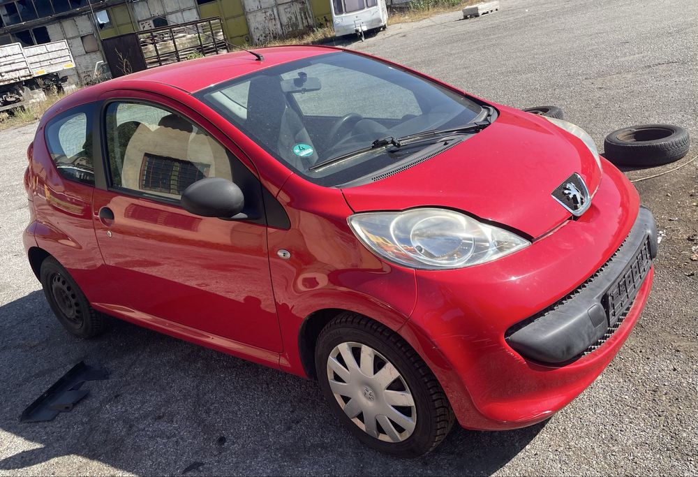 Peugeot 107 1.0 i на части