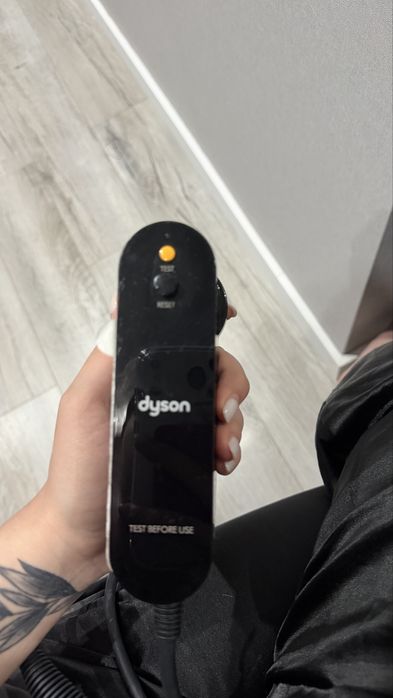 Dyson airstrait розовый