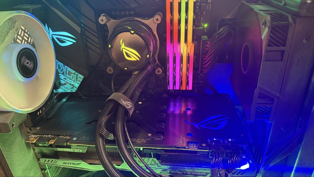 PC gaming Asus ROG Strix 1080 TI i9 9900k (3,6Ghz, 16MB,socket 1151) placa de baza Asus Strix ROG Z390-F, socket 1151 32GB RAM G.Skill Trident Z RGB