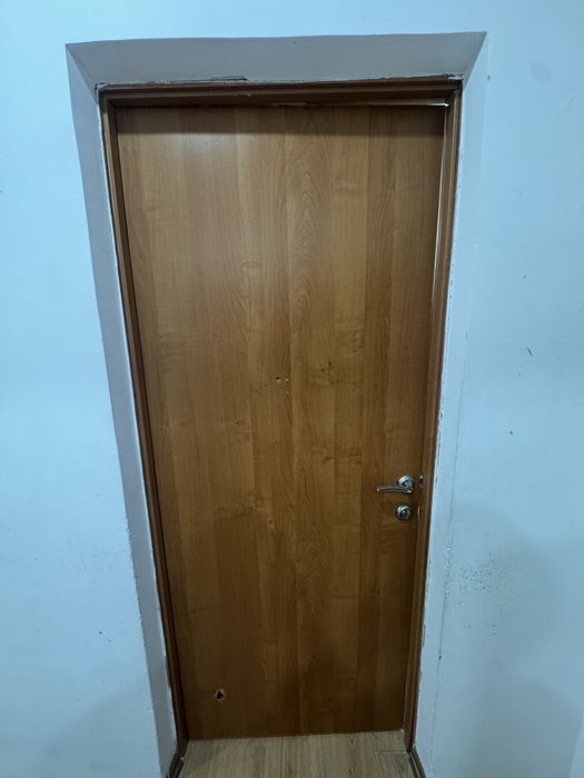 Продам двери межкомнатные